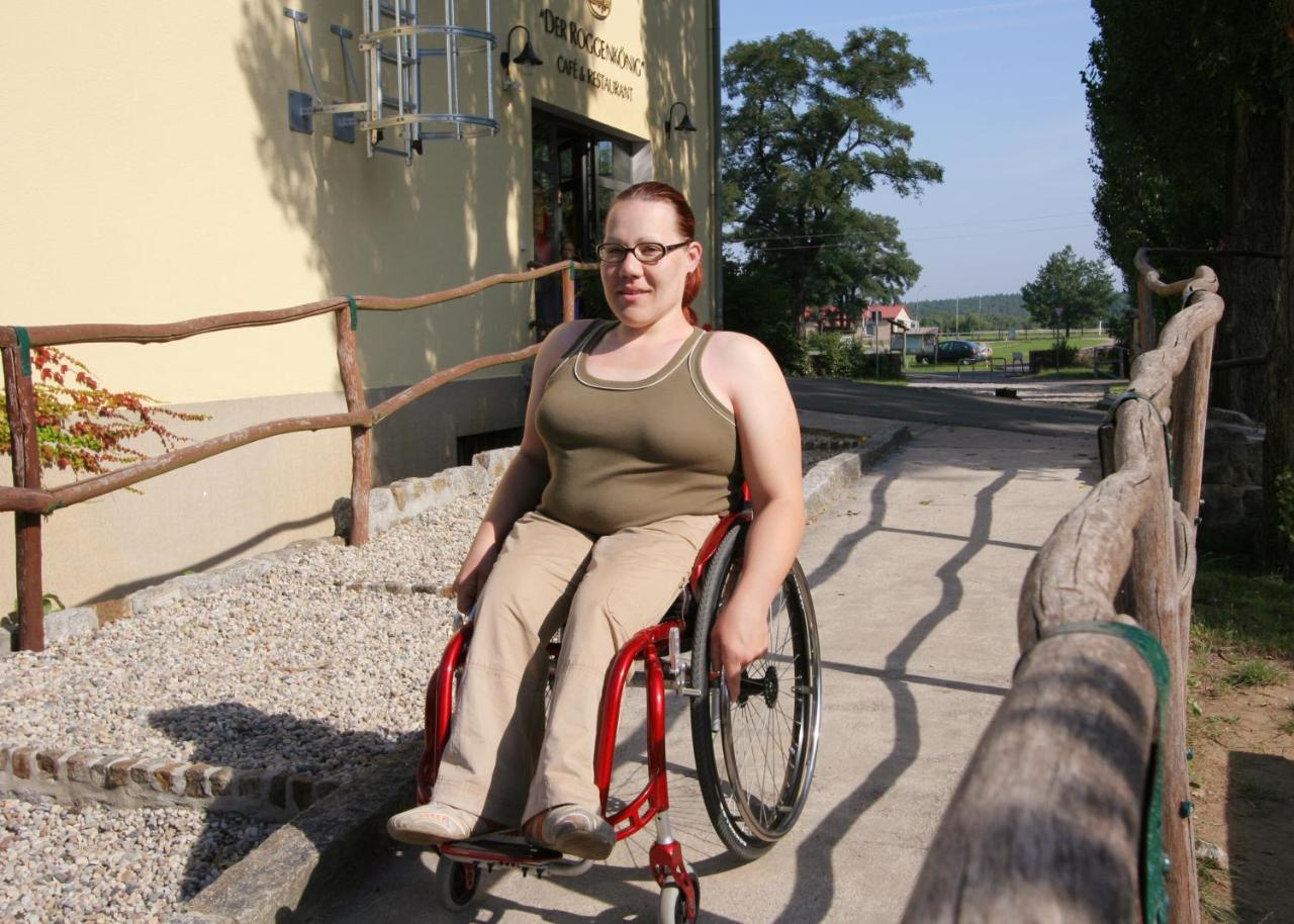 Familien- Und Freizeithotel Gutshaus Petkus Exteriér fotografie